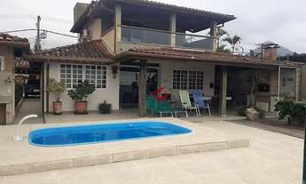 Imagem: Casa pé na areia com 5 dorm. (4 suítes)