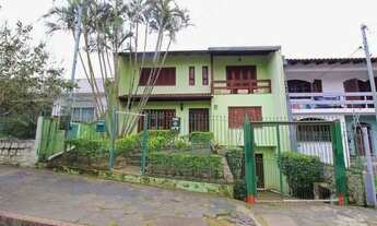 Imagem 3: Casa de 275m² - 3 dormitórios e 3 vagas no bairro Coronel Aparício Borges