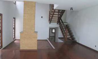 Imagem 5: CASA EM ALPHAVILLE , 4 SUITES, SALA DE TV ,PISCINA , CHURRASQUEIRA