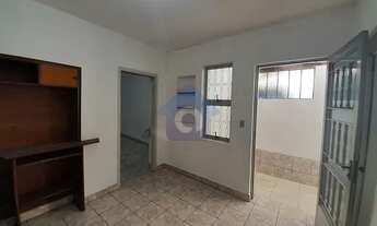 Imagem 4: CASA IPIRANGA R$ 1.800,00