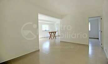 Imagem 7: CASA à venda com piscina e 4 quartos em Peruíbe, no bairro Centro