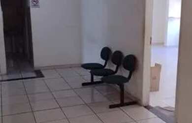 Imagem 2: Sala comercial Galpão / depósito com aluguel por R$700 /mês