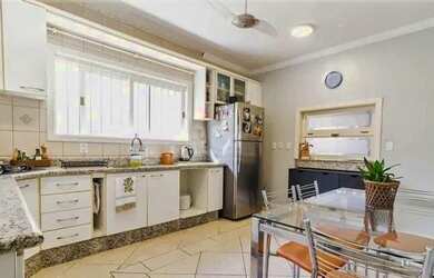 Imagem 5: Casa para Venda - 214m², 4 dormitórios, sendo 1 suites, 4 vagas - Camaquã