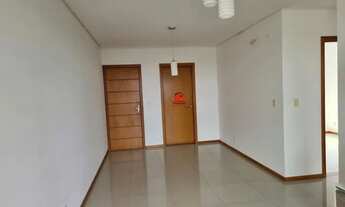 Imagem 4: Apartamento com 2 quartos, 2º Andar, Nascente, climatizado e com armários bem conservados