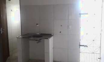 Imagem 2: Aluga-se casa no Jóquei Clube, próximo ao shopping. R$ 550