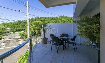 Imagem 6: Excelente casa em condomínio com 3 suítes, piscina e 3 vagas de garagem