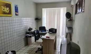 Imagem 3: CASA EM CAIXA D'ÁGUA 3/4 FRENTE DE RUA