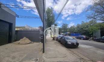 Imagem 2: Galpão para LOJA/Salão na Leopoldina! Região repleta de lojas, floriculturas, abundante em