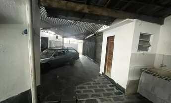 Imagem 2: CASA com galpão em lote de esquina no Letícia BELO HORIZONTE