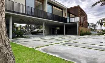 Imagem 4: Casa altíssimo padrão em condomínio com ACESSO PARTICULAR a lagoa no Balneário Rincão