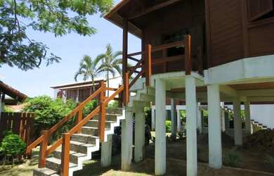 Imagem 2: Chalé para Venda em São Pedro da Aldeia, Balneário, 6 dormitórios, 3 banheiros, 3 vagas