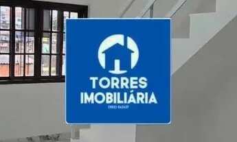 Imagem: Casa triplex com 2 quartos Reformada