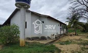 Imagem 6: Fazenda-João Pinheiro-MG-região Fruta Danta-60 hectares-beira de rio-Casa 04 Quartos-refor