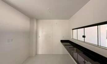 Imagem 5: Casa à Venda no Condomínio Betel em Buraquinho com 3 quartos - Lauro de Freitas - BA