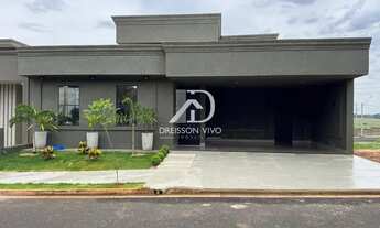 Imagem 2: Casa à Venda em Condomínio Village Provence, São José do Rio Preto - SP