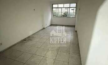 Imagem 7: Apartamento Amplo com 2 Quartos e Dependência em Santa Rosa 1 Lance de Escada