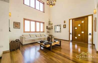 Imagem 2: Casa com 5 dormitórios à venda, 407 m² por R$ 2.970.000,00 - Loteamento Portal Do Paraíso