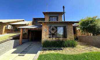 Imagem 3: Casa à venda no bairro Renascença em Gravataí com piscina e ótima área construída