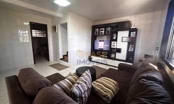 Imagem 6: Casa com piscina e área arborizada com 4 dormitórios e 3 banheiros à venda, 170,00 m² por