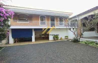 Imagem 2: Sobrado a venda com 3 quartos, sendo 1 suíte, 367 m² de área construída - Solar de Itamara