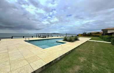 Imagem: Casa frente mar com 230 mts² no Condomínio