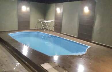 Imagem: CASA A VENDA COM PISCINA NO JARDIM PASSAREDO