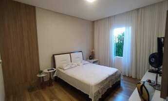 Imagem 7: Casa de condomínio para venda possui 268 metros quadrados com 4 quartos