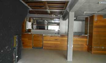 Imagem 5: EM FRENTE AO METRO JARDIM OCEANICO