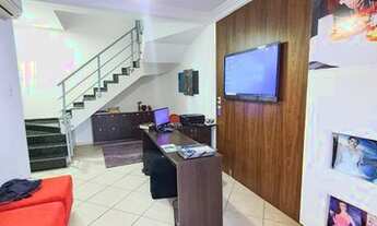 Imagem 2: Casa DUPLEX Próximo ao Centro Comercial de Laranjeiras