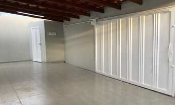 Imagem 2: Casa para Venda em Uberlândia, Jardim Brasília, 3 dormitórios, 2 banheiros, 2 vagas