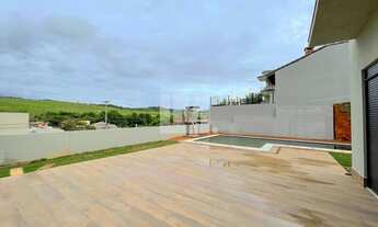 Imagem 5: Casa de condomínio térrea para venda possui 264 metros quadrados com 3 quartos