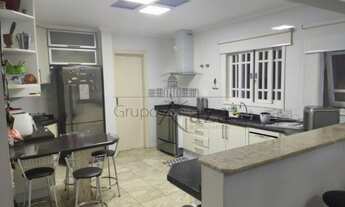 Imagem 7: Urbanova - Casa - Altos da Serra II - 4 dormitórios (suíte) - Impecável