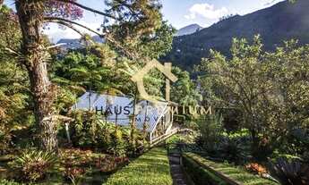 Imagem 7: Casa para aluguel e venda possui 400 metros quadrados com 6 quartos