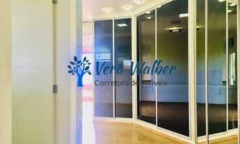 Imagem 2: Casa de esquina excelente para clínicas, escolas e escritórios