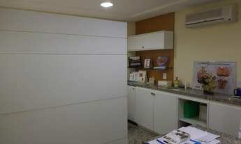 Imagem 6: Casa duplex comercial de 260 m2, com 5 quartos, 6 vagas no Espinheiro