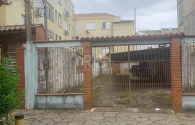 Imagem 4: Porto Alegre - Casa Padrão - Floresta