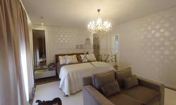 Imagem 7: Casa de condomínio sobrado para venda tem 500 metros quadrados com 5 quartos