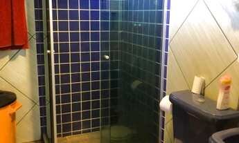 Imagem 7: Casa para aluguel e venda tem 350 metros quadrados com 5 quartos