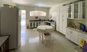 Imagem 5: Casa comercial para venda tem 200 metros quadrados com 3 quartos em Jardim da Glória - Cot