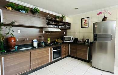 Imagem 5: Casa Térrea | Jardim Planalto | 4 suítes | Porcelanato | riquíssimo em armários