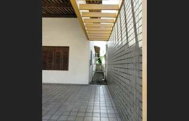 Imagem 3: Casa com 4 Quartos à venda, 400 m² por R$ 850.000 - Bessa - João Pessoa/PB