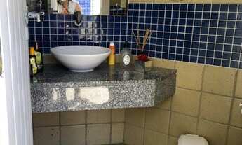 Imagem 7: Casa a venda em Vilas do Atlântico, alto padrão, 4/4 com suíte closet, área verde, 2 vagas