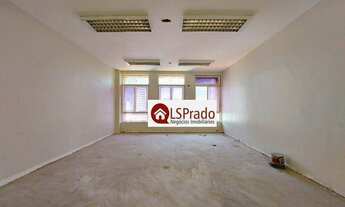 Imagem 5: Conjunto comercial ao lado do metro São Bento