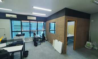 Imagem 3: SALA COMERCIAL NO CENTRO DE CURITIBA , 52 m² - venda ou locação