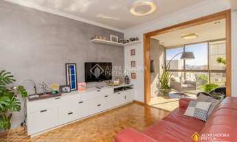 Imagem 2: Apartamento para venda tem 92 metros quadrados com 3 quartos em Petrópolis - Porto Alegre