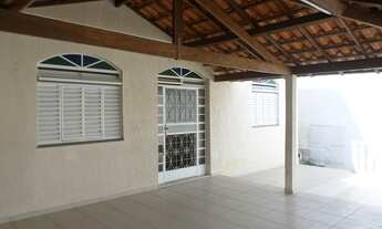 Imagem 2: Casa para venda tem 250 metros quadrados com 3 quartos em Novo Horizonte - Betim - MG