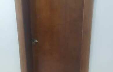 Imagem 2: Vende se / aluga se casa