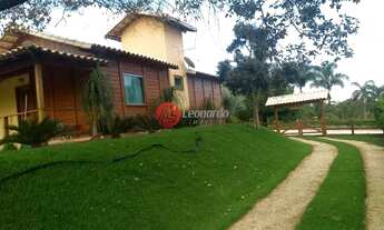 Imagem: Linda casa de madeira em - Fortuna de Minas