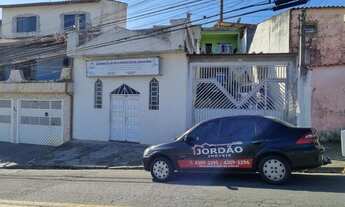 Imagem 2: Térrea para venda possui 307 metros quadrados com 6 quartos em Jardim Santista - Mauá - SP