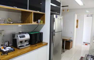 Imagem 5: Apartamento para aluguel possui 163 metros quadrados com 3 quartos em Campo Belo - São Pau